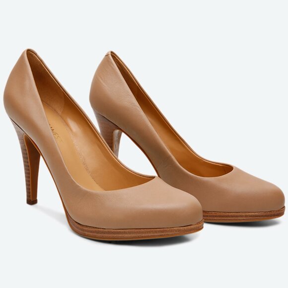 Elegant Tan High Heels - Picture 1 of 5